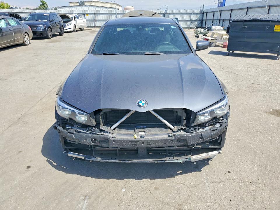 49515916 :رقم المزاد ، 3MW5R1J01L8B06934 vin ، 2020 Bmw 330i مزاد بيع