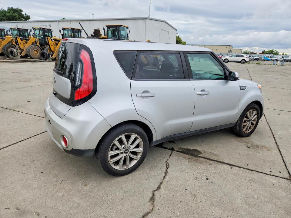 2018 Kia Soul მანქანა იყიდება აუქციონზე, vin: KNDJP3A57J7528039, აუქციონის ნომერი: 48525986
