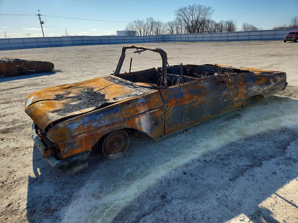 1962 Ford Thundrbird მანქანა იყიდება აუქციონზე, vin: 2Y85Z106681, აუქციონის ნომერი: 45459966