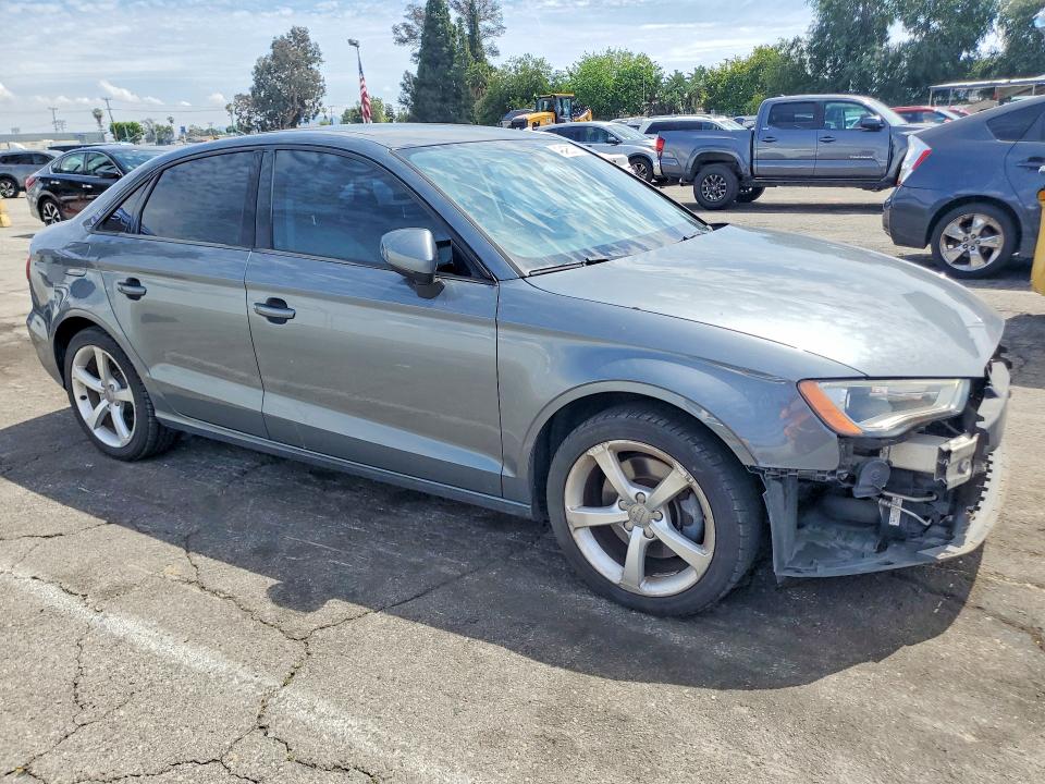 49495276 :رقم المزاد ، WAUACGFF8F1012316 vin ، 2015 Audi A3 مزاد بيع
