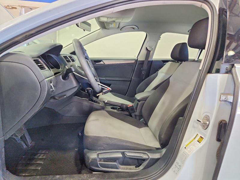 2017 Volkswagen Jetta მანქანა იყიდება აუქციონზე, vin: 3VW2B7AJ0HM286327, აუქციონის ნომერი: 50810636