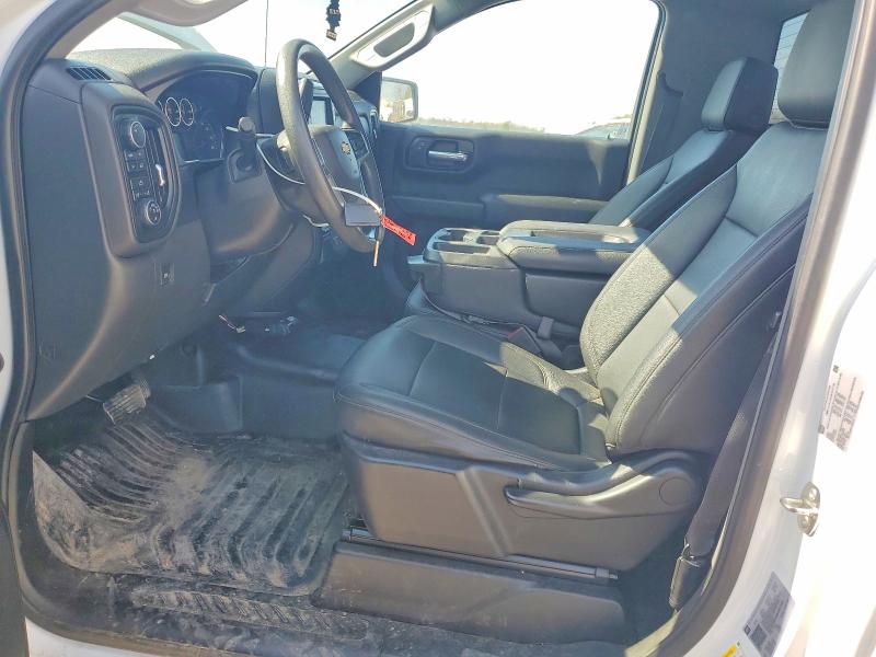 47915136 :رقم المزاد ، 3GCNYAEH3MG407184 vin ، 2021 Chevrolet Silverado مزاد بيع