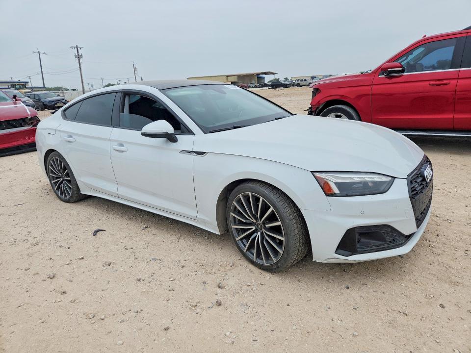 51404916 :رقم المزاد ، WAUCBCF59NA028681 vin ، 2022 Audi A5 مزاد بيع