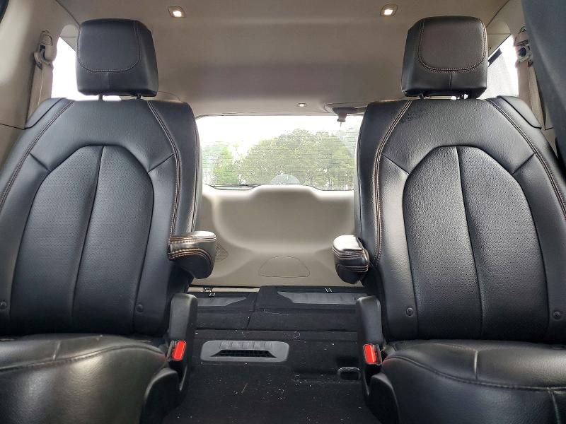 48731006 :رقم المزاد ، 2C4RC1EG5HR507701 vin ، 2017 Chrysler Pacifica مزاد بيع