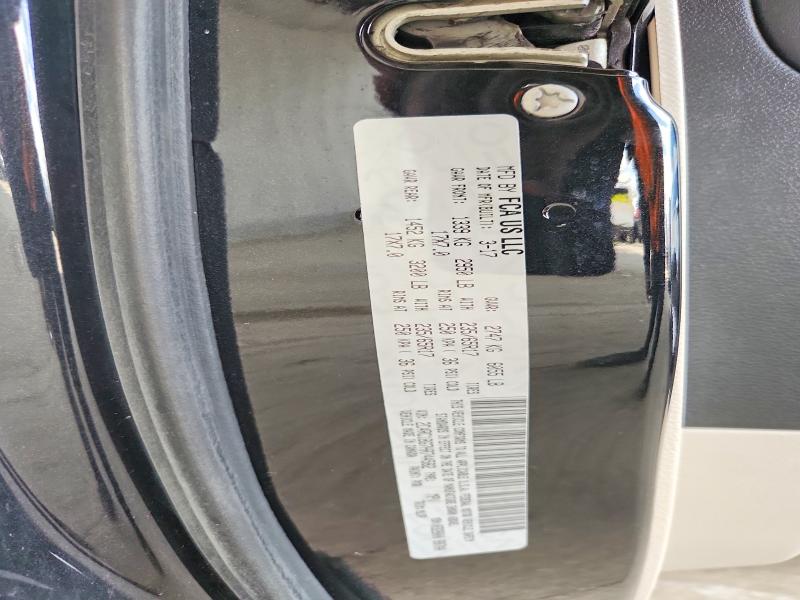 49021116 :رقم المزاد ، 2C4RC1BG7HR744582 vin ، 2017 Chrysler Pacifica مزاد بيع