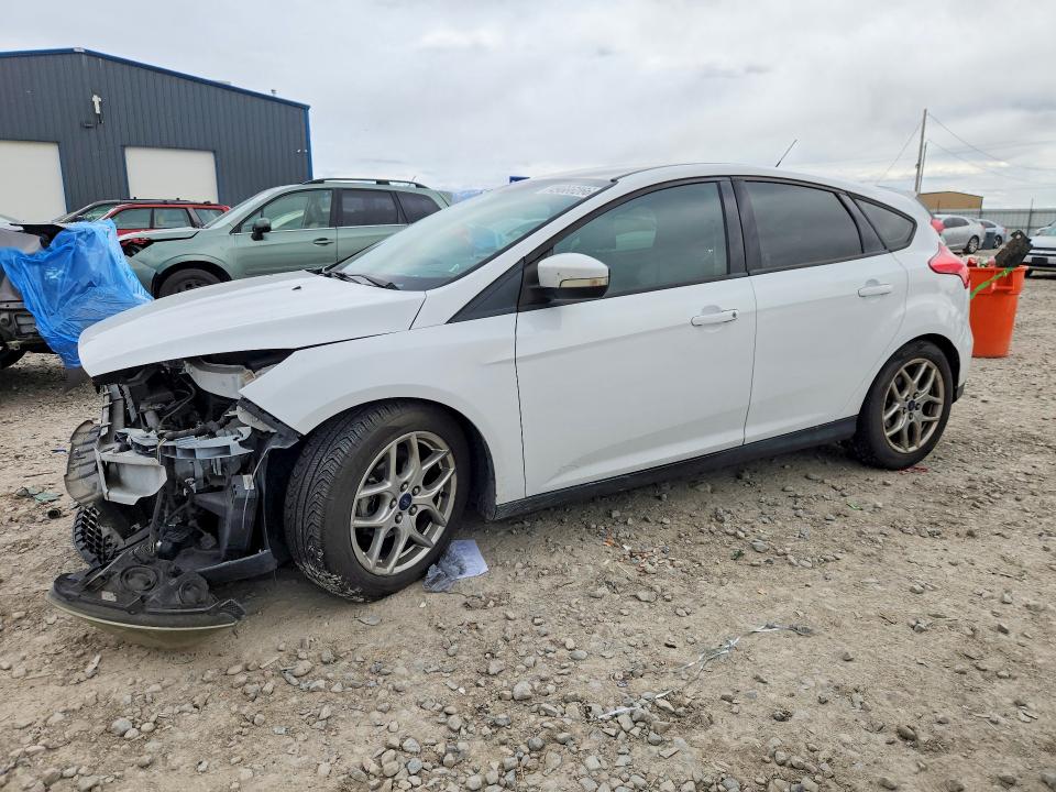 49686266 :رقم المزاد ، 1FADP3K23FL255753 vin ، 2015 Ford Focus مزاد بيع
