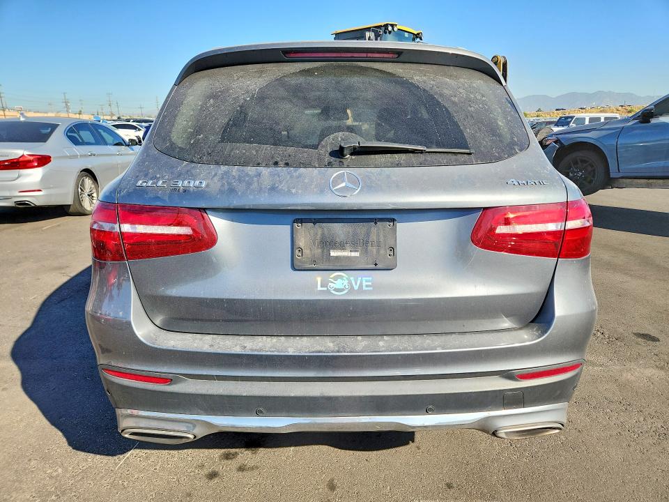 51862036 :رقم المزاد ، WDC0G4KB5HF203549 vin ، 2017 Mercedes-benz Glc مزاد بيع