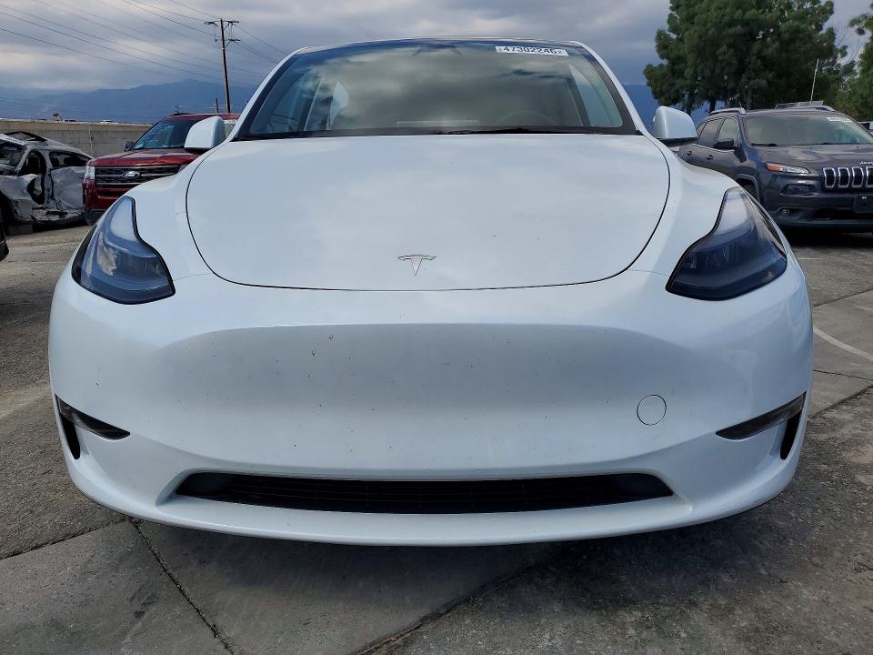 Продаж на аукціоні авто 2024 Tesla Model Y, vin: 7SAYGDEE7RA266740, номер лоту: 47302246