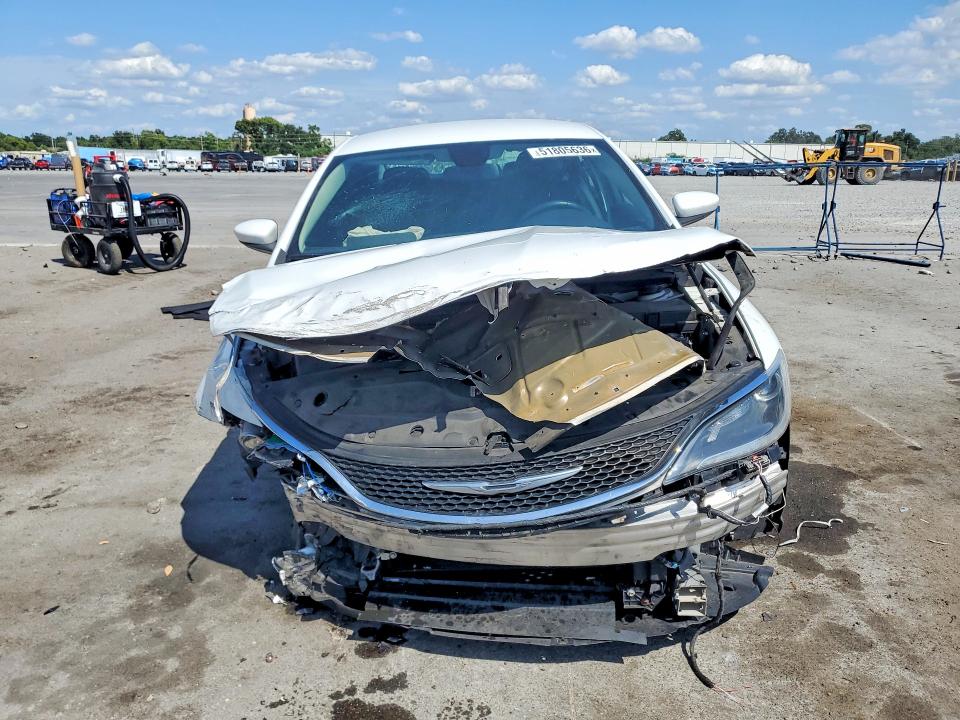Продажа на аукционе авто 2015 Chrysler 200, vin: 1C3CCCAB3FN527004, номер лота: 51805636