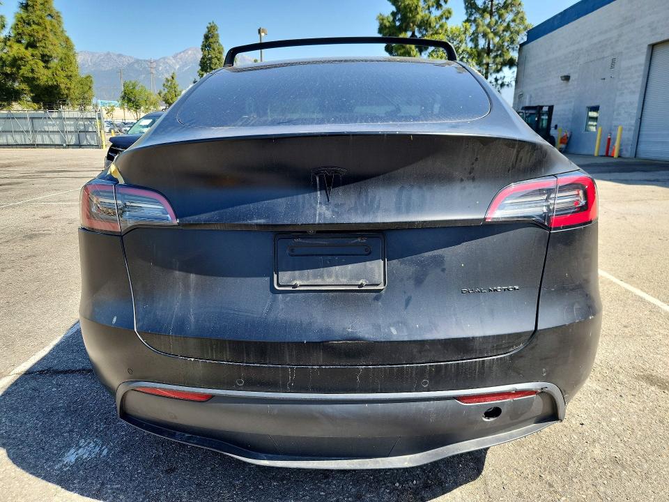 Продажа на аукционе авто 2021 Tesla Model Y, vin: 5YJYGDEEXMF240688, номер лота: 51526516