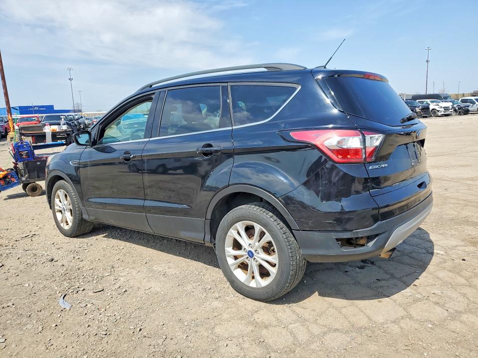 49858396 :رقم المزاد ، 1FMCU0GD5JUB09523 vin ، 2018 Ford Escape مزاد بيع