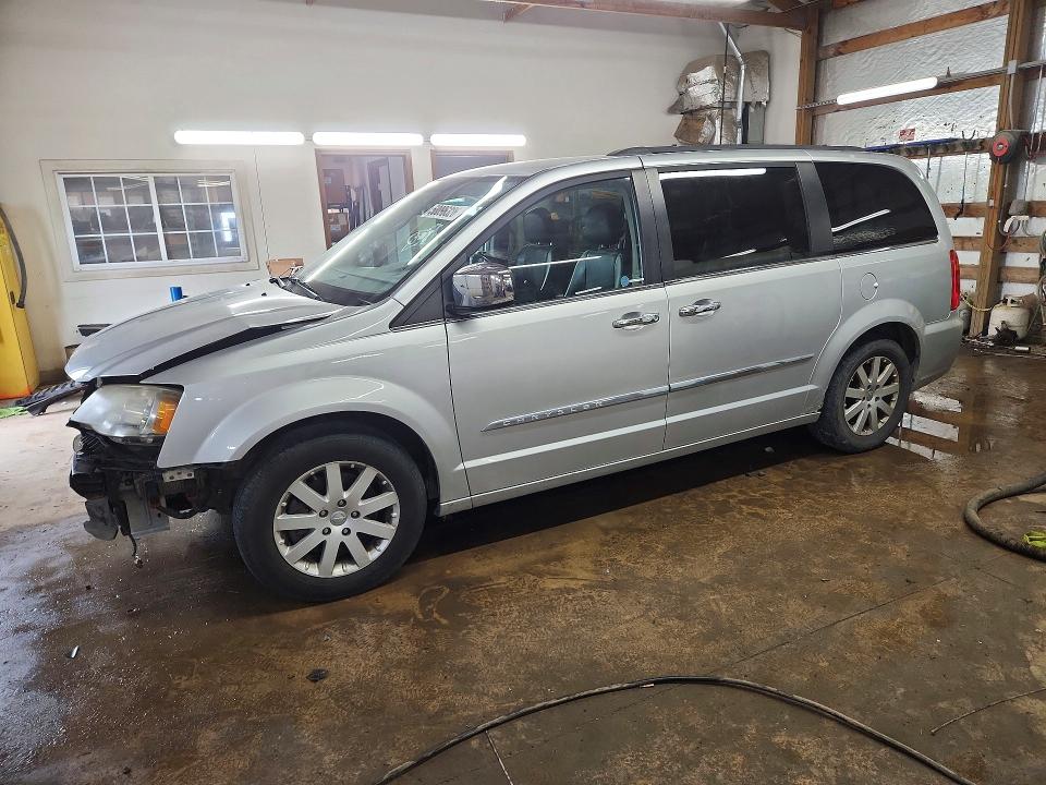 50096326 :رقم المزاد ، 2C4RC1CG1CR395619 vin ، 2012 Chrysler Town & Country مزاد بيع