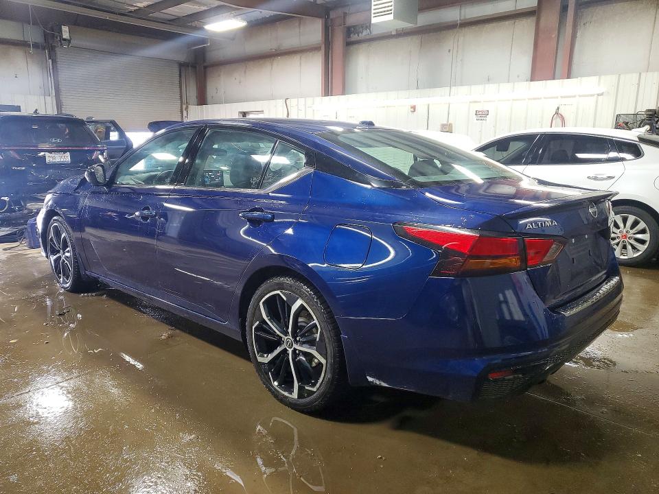48994276 :رقم المزاد ، 1N4BL4CV5PN305334 vin ، 2023 Nissan Altima مزاد بيع