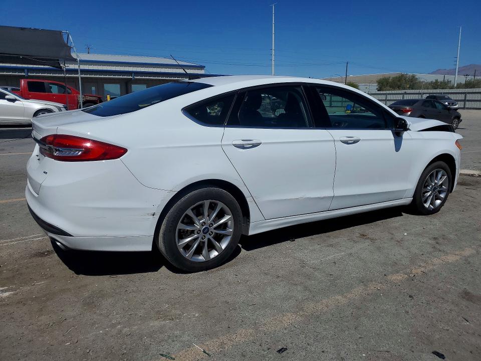 51813536 :رقم المزاد ، 3FA6P0H79HR215465 vin ، 2017 Ford Fusion مزاد بيع