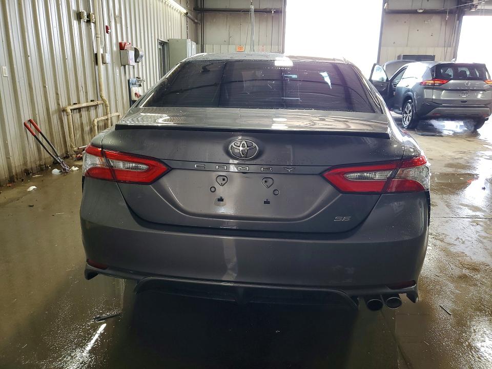 Продаж на аукціоні авто 2018 Toyota Camry, vin: 4T1B11HKXJU070919, номер лоту: 51302836