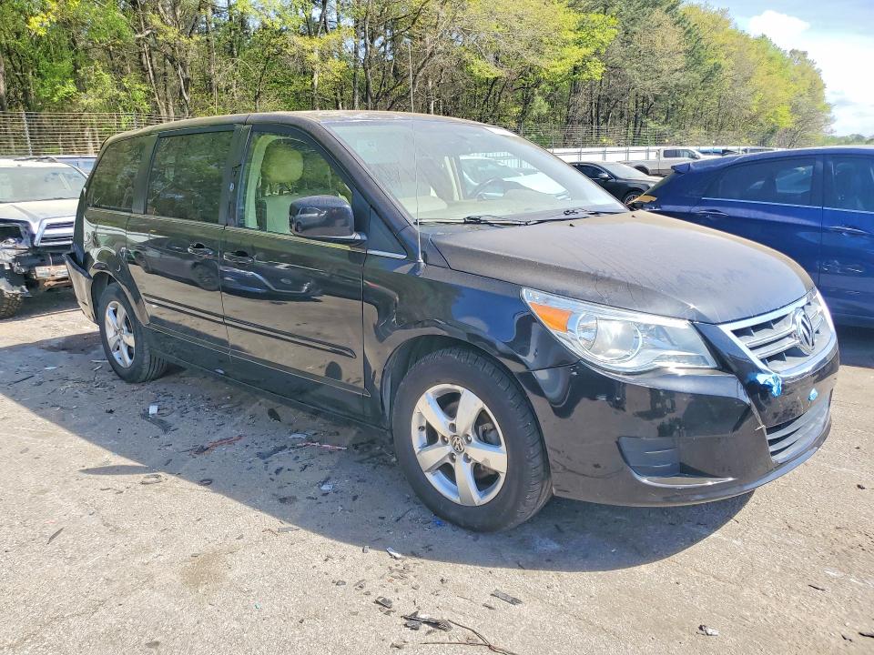 47513446 :رقم المزاد ، 2V4RW3D16AR184545 vin ، 2010 Volkswagen Routan S مزاد بيع