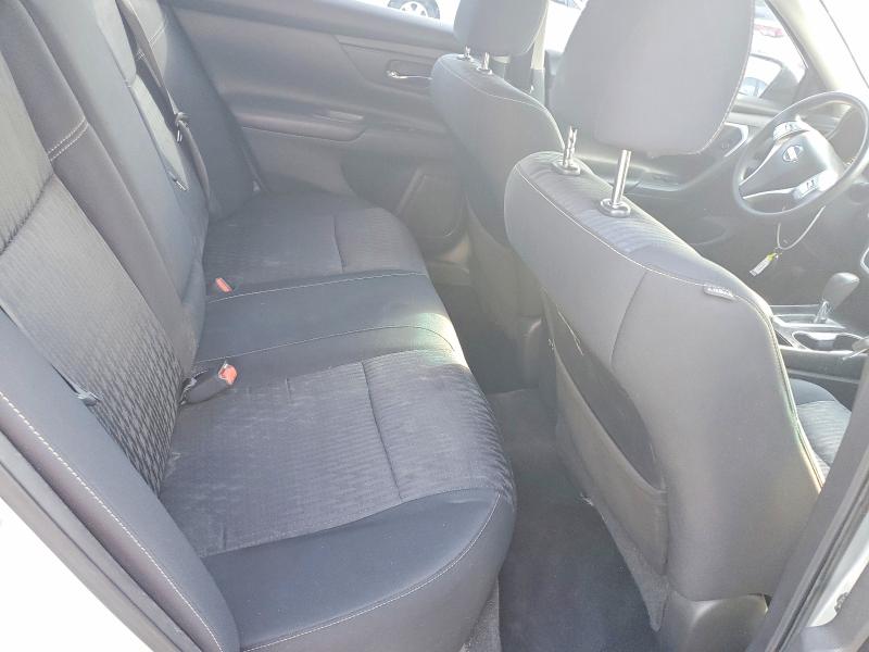 2017 Nissan Altima მანქანა იყიდება აუქციონზე, vin: 1N4AL3AP8HC232368, აუქციონის ნომერი: 49825756