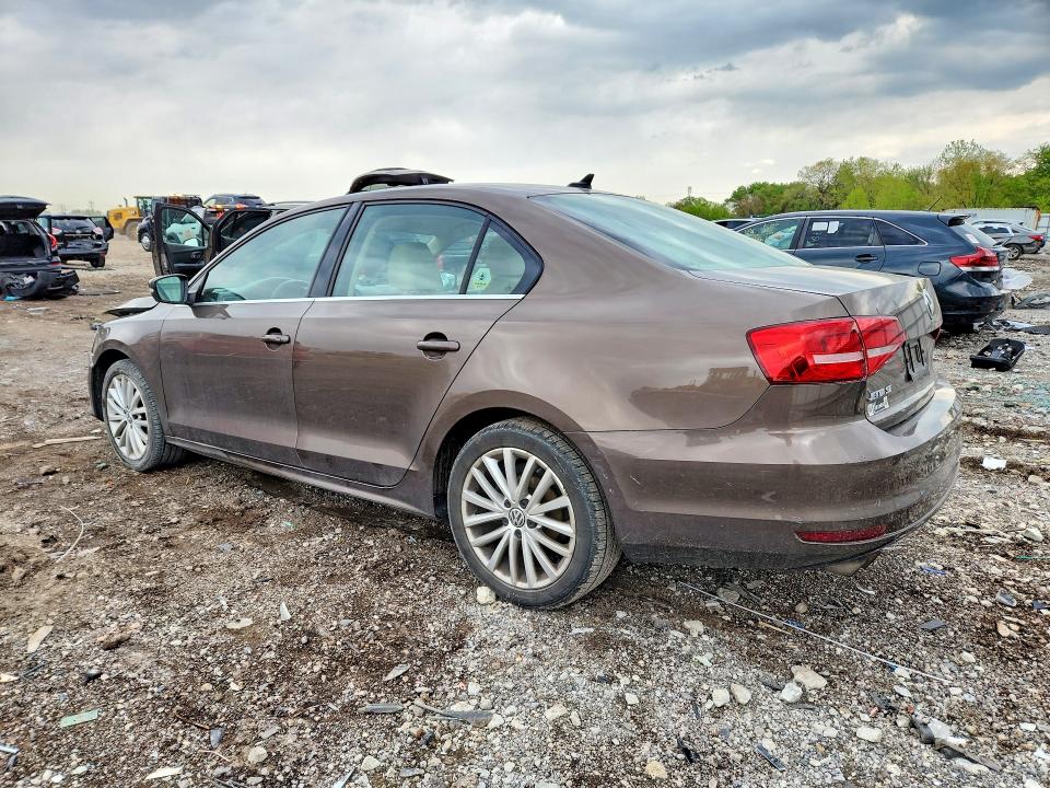 51586076 :رقم المزاد ، 3VWD17AJ5FM203001 vin ، 2015 Volkswagen Jetta مزاد بيع