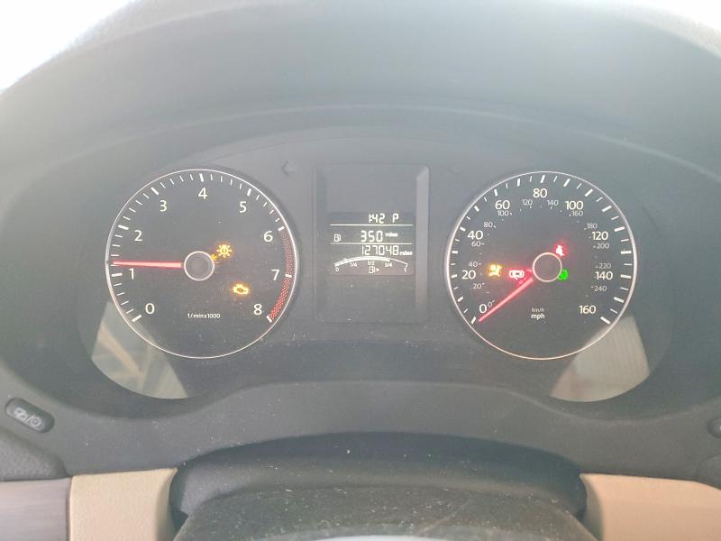 51553386 :رقم المزاد ، 3VWL17AJ3EM241904 vin ، 2014 Volkswagen Jetta مزاد بيع