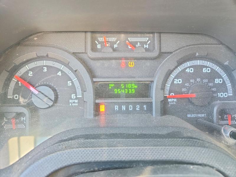 50904886 :رقم المزاد ، 1FTNE24W39DA45408 vin ، 2009 Ford Econoline مزاد بيع