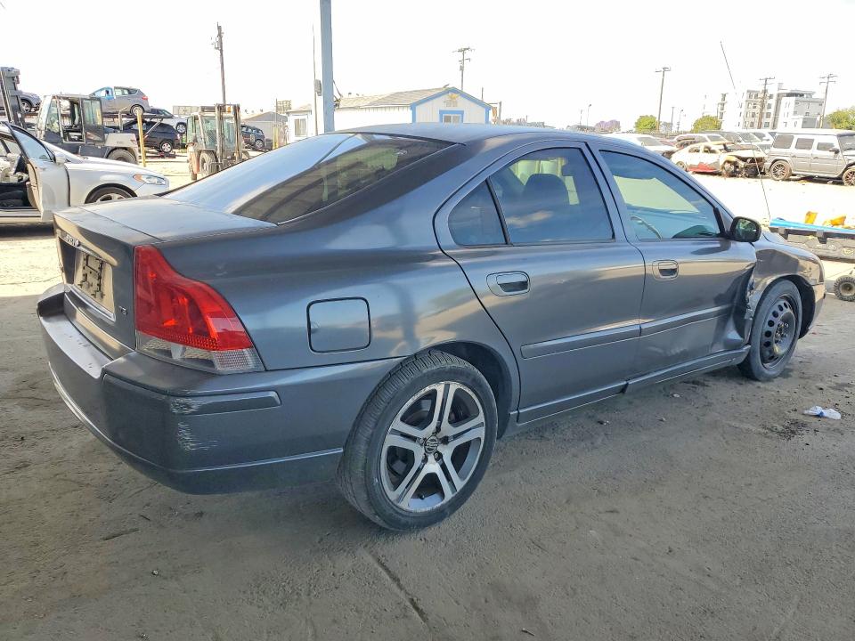 2006 Volvo S60 მანქანა იყიდება აუქციონზე, vin: YV1RS547262557599, აუქციონის ნომერი: 50342976