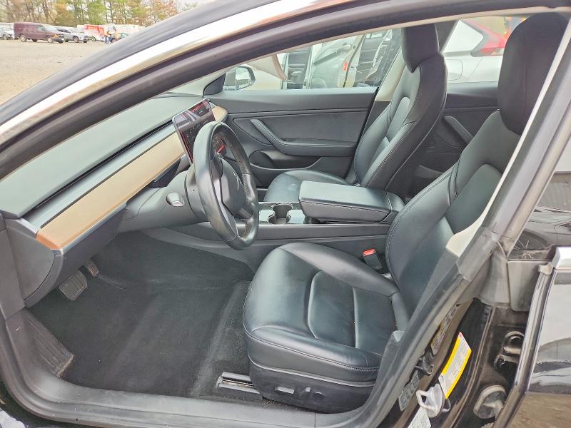 49459296 :رقم المزاد ، 5YJ3E1EB4JF184683 vin ، 2018 Tesla Model 3 مزاد بيع