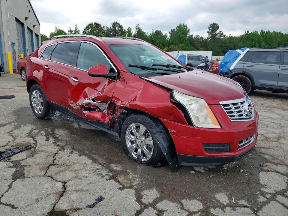 51090176 :رقم المزاد ، 3GYFNBE31FS586438 vin ، 2015 Cadillac Srx مزاد بيع