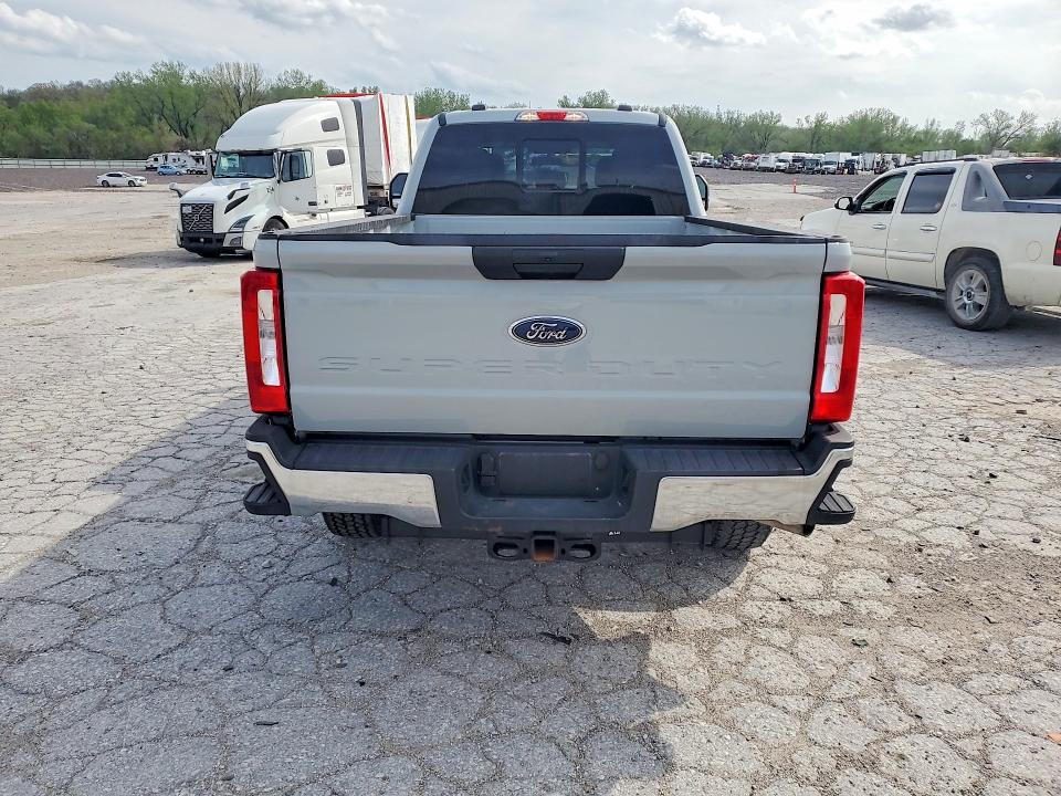2025 Ford F350 მანქანა იყიდება აუქციონზე, vin: 1FT8W3BN1SEC01259, აუქციონის ნომერი: 49873766
