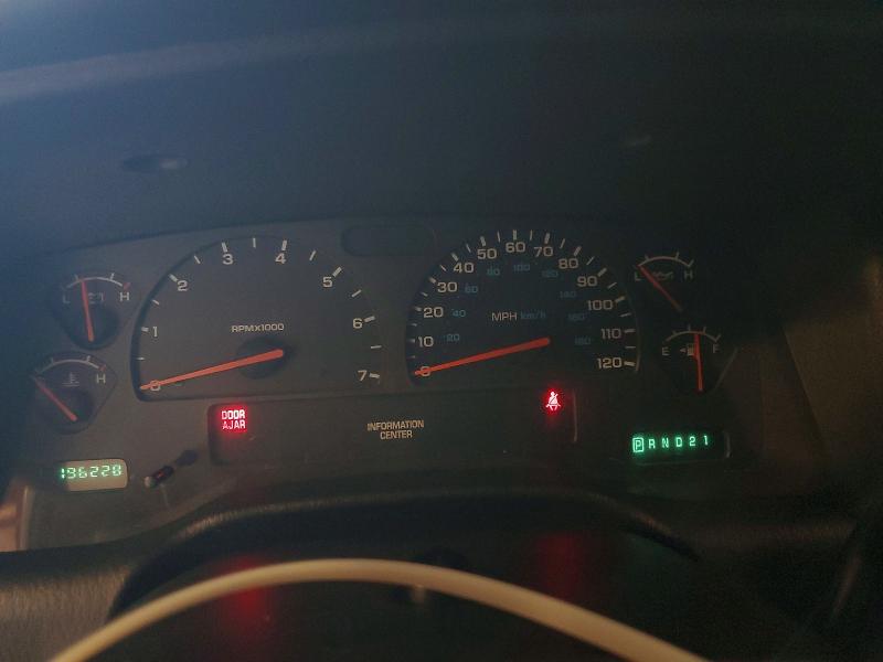 50744136 :رقم المزاد ، 1B4HS58NX2F140497 vin ، 2002 Dodge Durango مزاد بيع