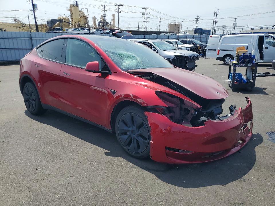 48900536 :رقم المزاد ، 7SAYGDED2RF210957 vin ، 2024 Tesla Model Y مزاد بيع