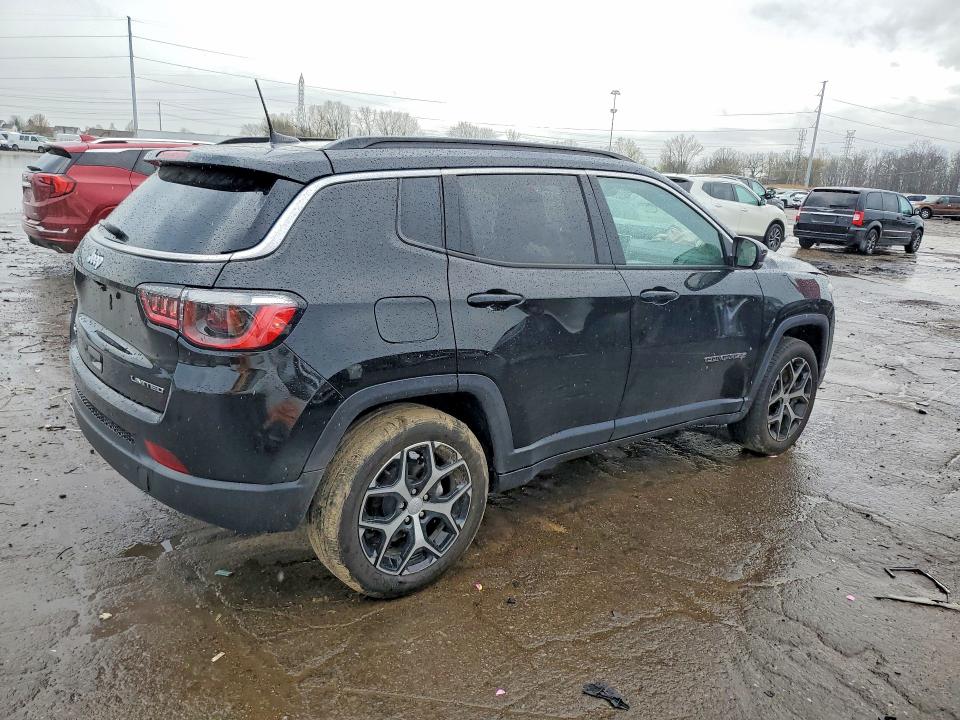 49713716 :رقم المزاد ، 3C4NJDCN8RT106861 vin ، 2024 Jeep Compass مزاد بيع