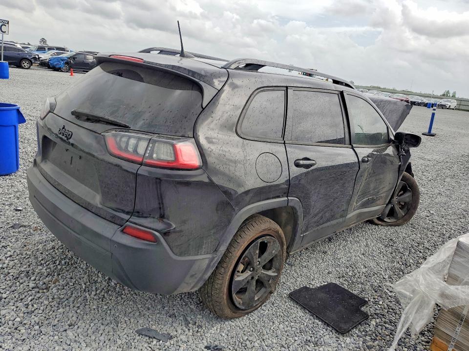 48515996 :رقم المزاد ، 1C4PJLLB7LD586218 vin ، 2020 Jeep Cherokee مزاد بيع
