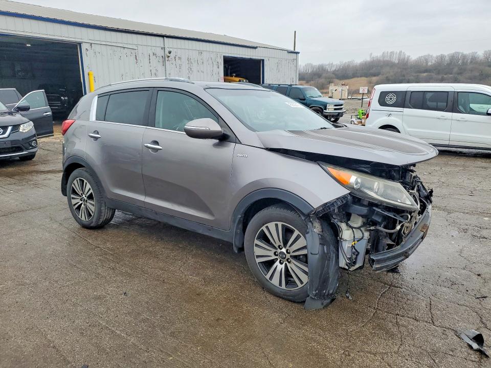 Продажа на аукционе авто 2014 Kia Sportage, vin: KNDPCCAC9E7574112, номер лота: 48232216