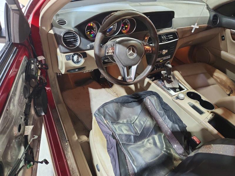 Продажа на аукционе авто 2013 Mercedes-benz C, vin: WDDGF4HB1DR293392, номер лота: 49324216