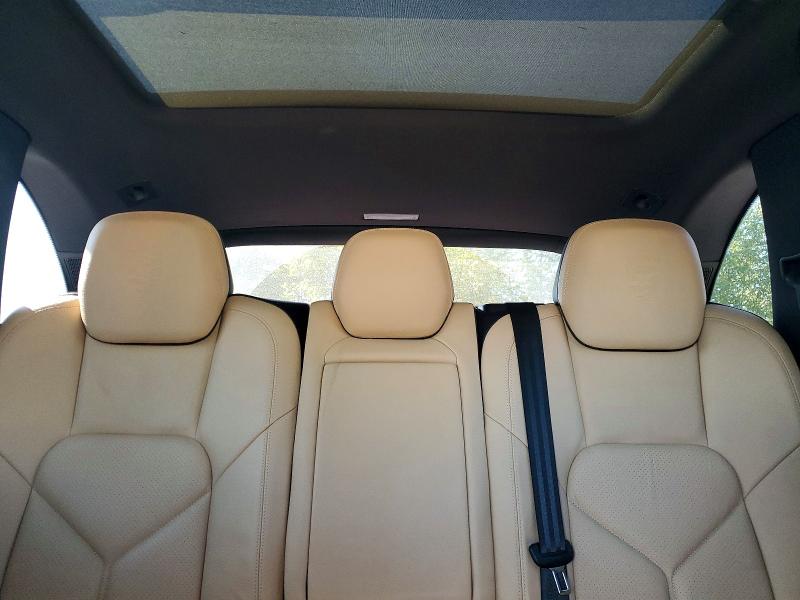 58272776 :رقم المزاد ، WP1AA2A21ELA94732 vin ، 2014 Porsche Cayenne مزاد بيع