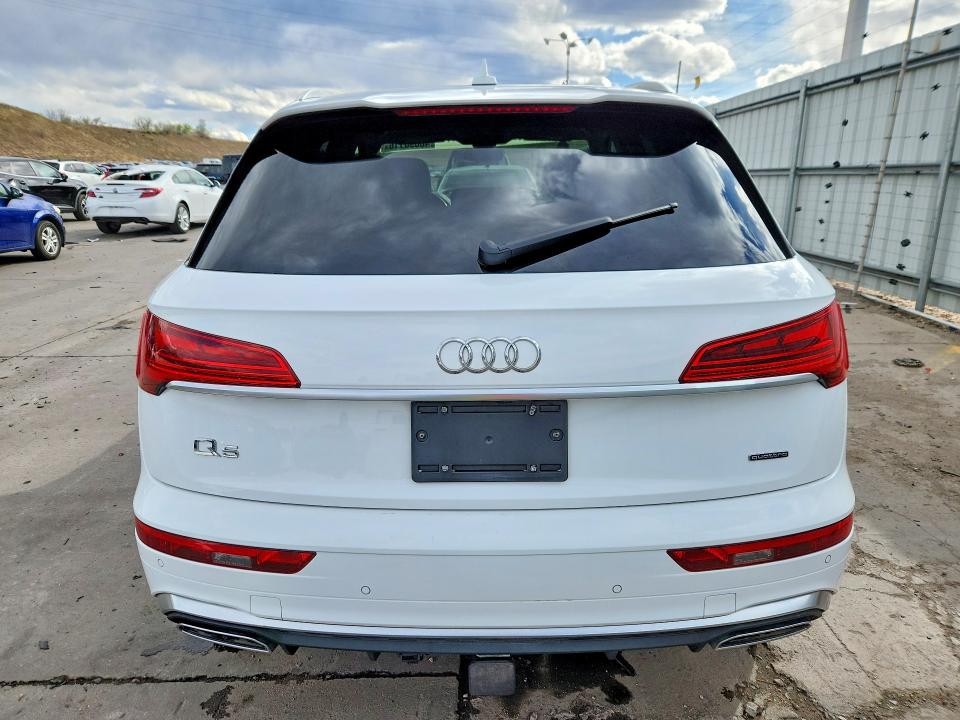 48690116 :رقم المزاد ، WA1EAAFY4N2119732 vin ، 2022 Audi Q5 مزاد بيع
