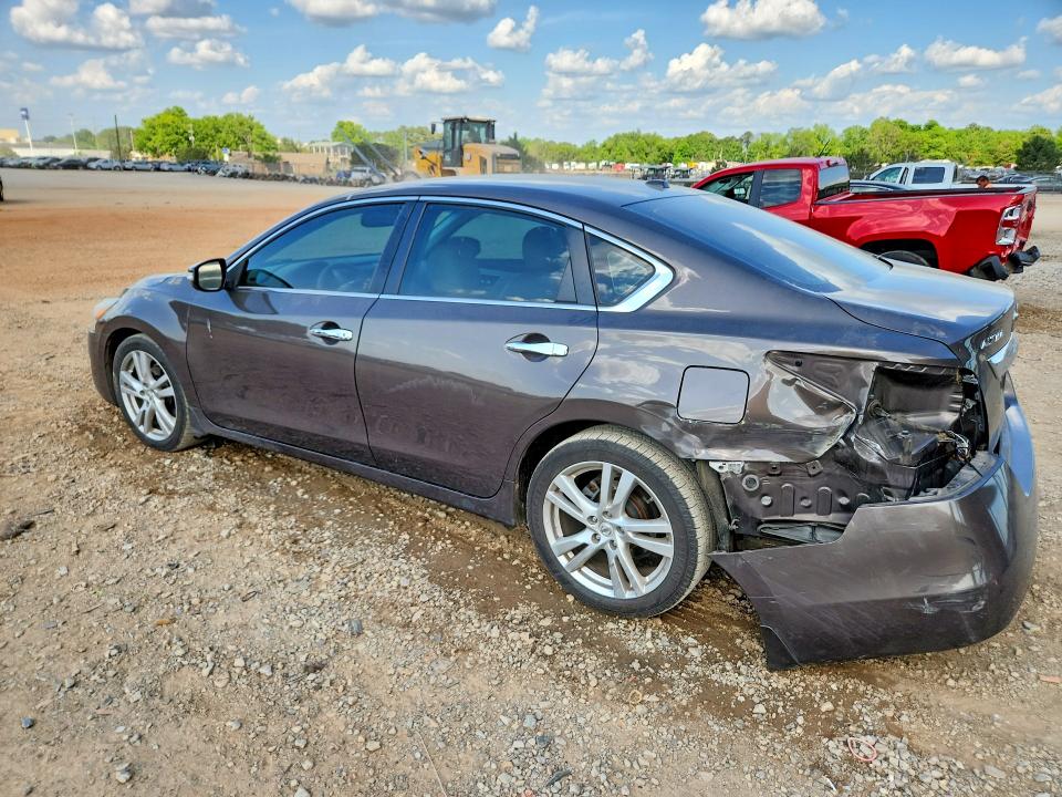 50450806 :رقم المزاد ، 1N4BL3AP7FC132506 vin ، 2015 Nissan Altima مزاد بيع