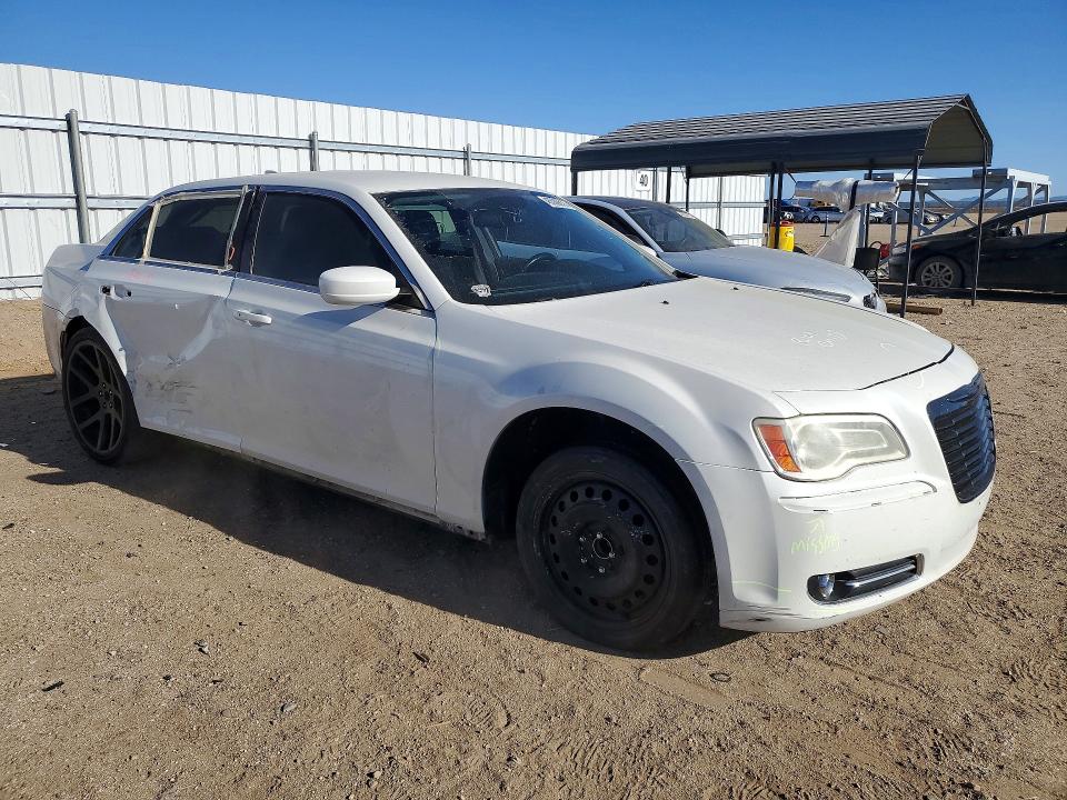 Продажа на аукционе авто 2015 Chrysler 300, vin: 2C3CCAAG0FH766213, номер лота: 48539616