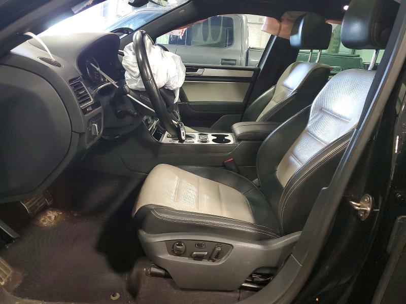 Aukcja sprzedaży 2017 Volkswagen Touareg, vin: WVGRF7BP5HD006143, numer aukcji: 51289086