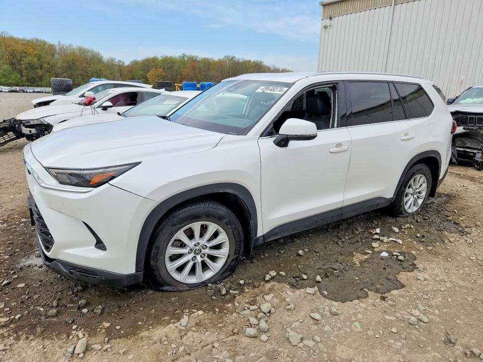 Auction sale of the 2024 Toyota Grand Highlander, vin: 5TDAAAB52RS052773, lot number: 49648276