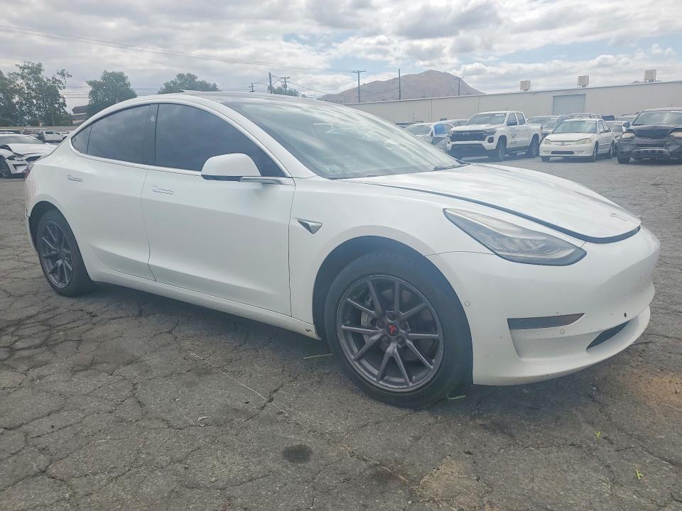 2019 Tesla Model 3 მანქანა იყიდება აუქციონზე, vin: 5YJ3E1EAXKF504081, აუქციონის ნომერი: 51156886
