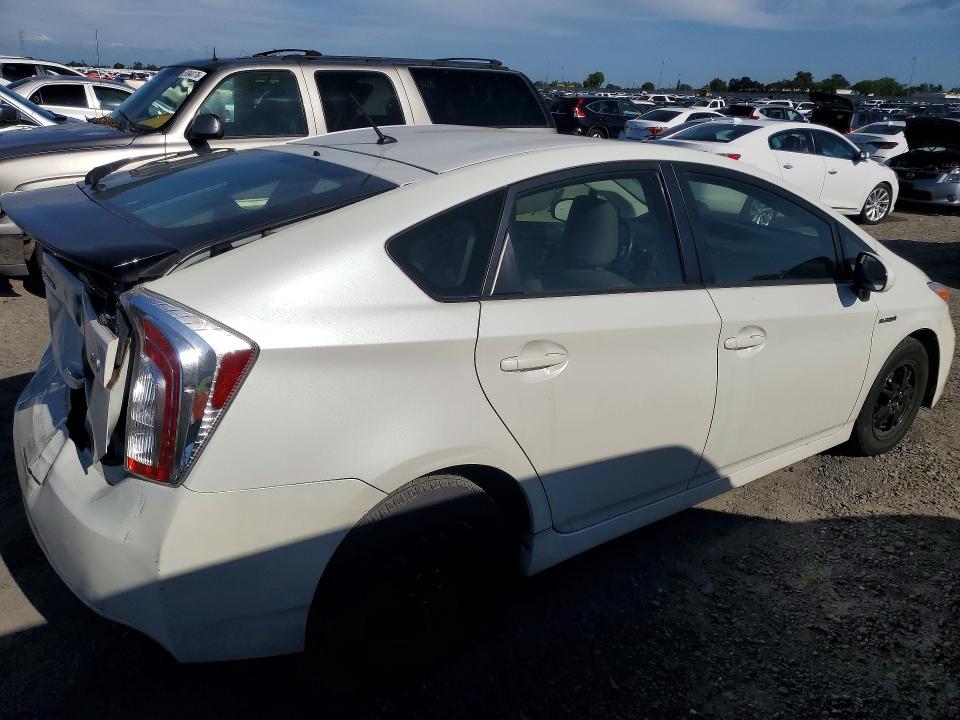 51206366 :رقم المزاد ، JTDKN3DU1F0484861 vin ، 2015 Toyota Prius مزاد بيع