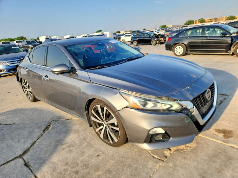 50093766 :رقم المزاد ، 1N4AL4FV0LC101814 vin ، 2020 Nissan Altima مزاد بيع