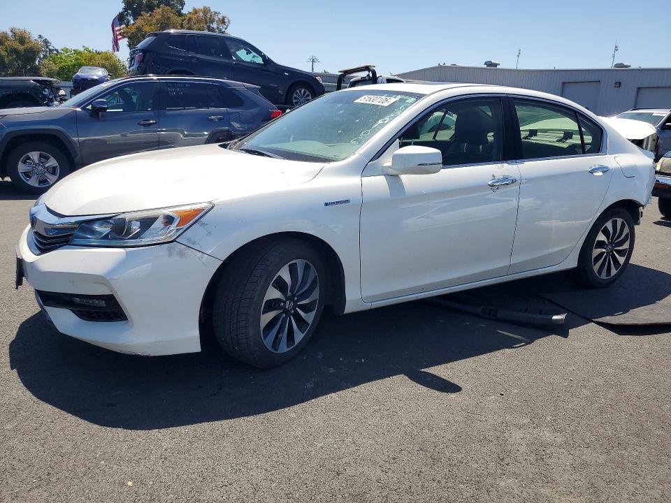 2017 Honda Accord მანქანა იყიდება აუქციონზე, vin: JHMCR6F56HC003910, აუქციონის ნომერი: 51630106