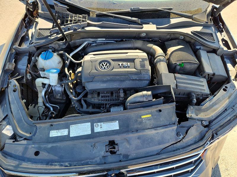 49998596 :رقم المزاد ، 1VWDT7A35HC023243 vin ، 2017 Volkswagen Passat مزاد بيع