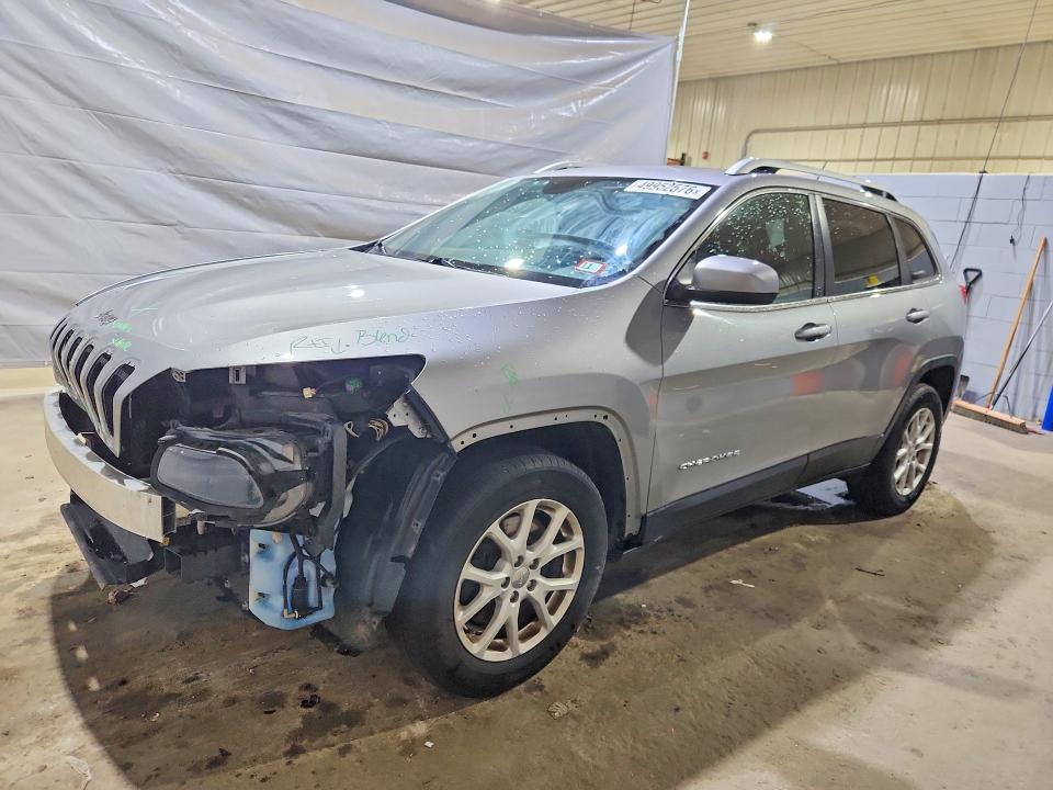 Продажа на аукционе авто 2015 Jeep Cherokee, vin: 1C4PJMCB6FW667421, номер лота: 49952576