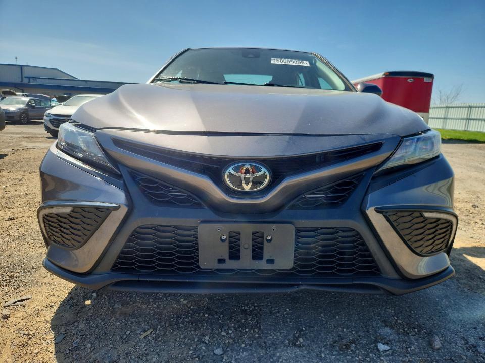 50699896 :رقم المزاد ، 4T1G11AK1PU785452 vin ، 2023 Toyota Camry مزاد بيع