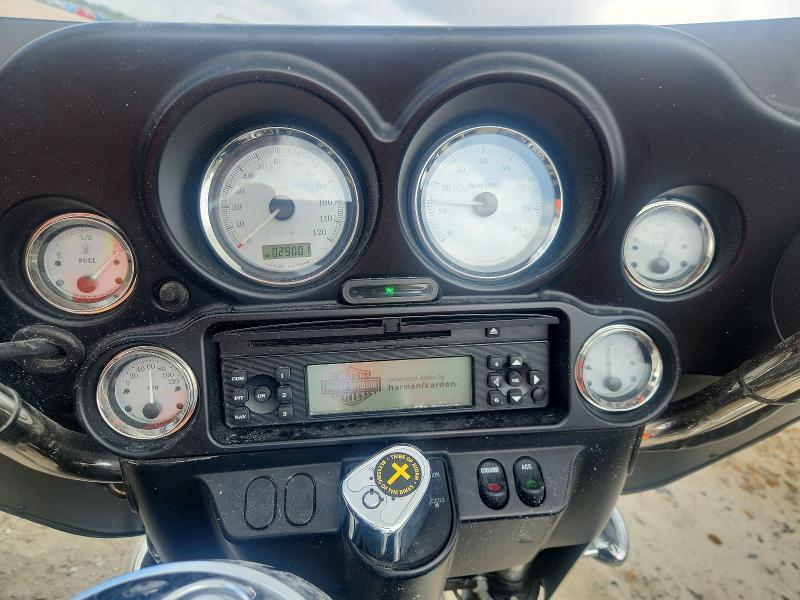 50167516 :رقم المزاد ، 1HD1KBM15DB617464 vin ، 2013 Harley-davidson Flhx مزاد بيع