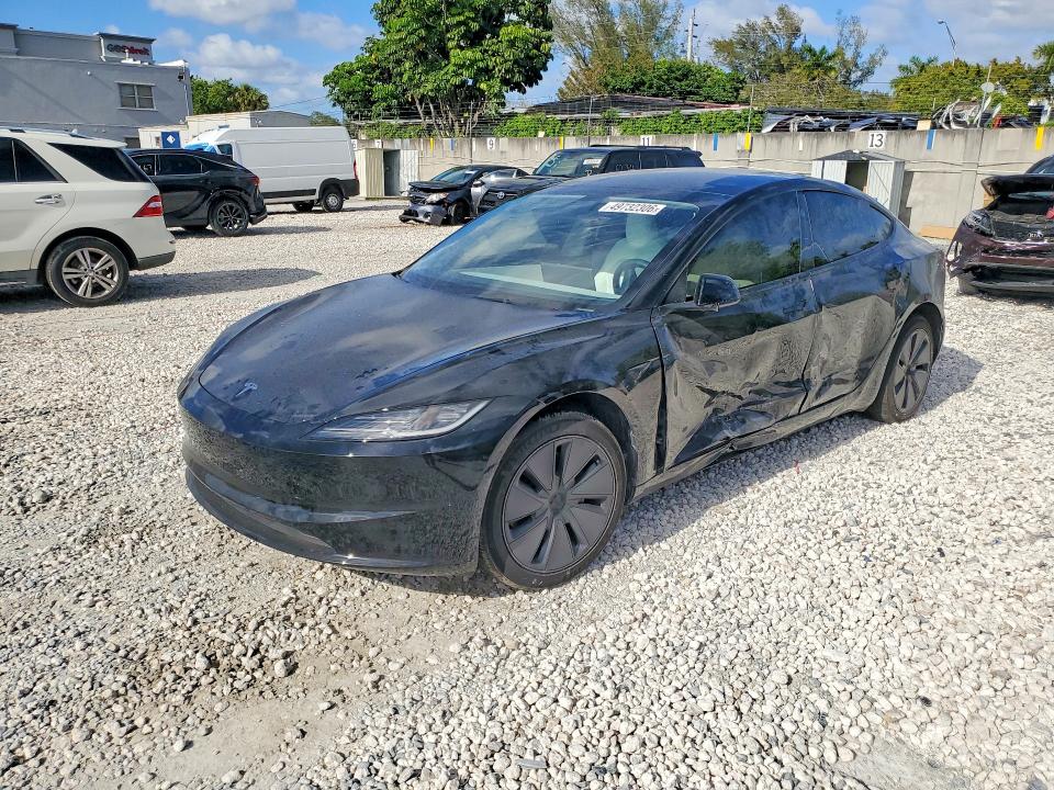 49732306 :رقم المزاد ، 5YJ3E1EA4SF978365 vin ، 2025 Tesla Model 3 مزاد بيع