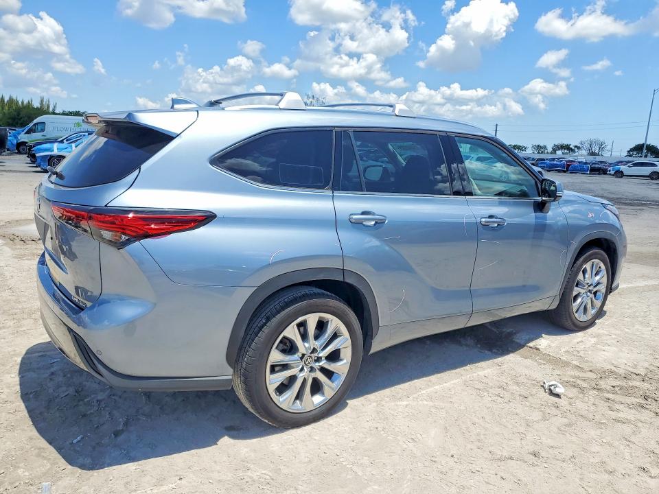 Aukcja sprzedaży 2023 Toyota Highlander, vin: 5TDKDRAHXPS001573, numer aukcji: 51342226